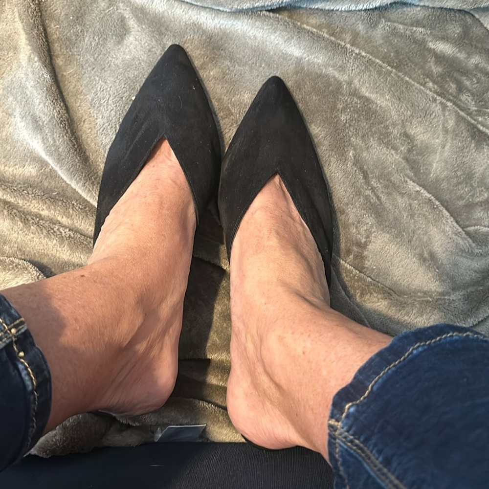 Black sueded slides with low heel